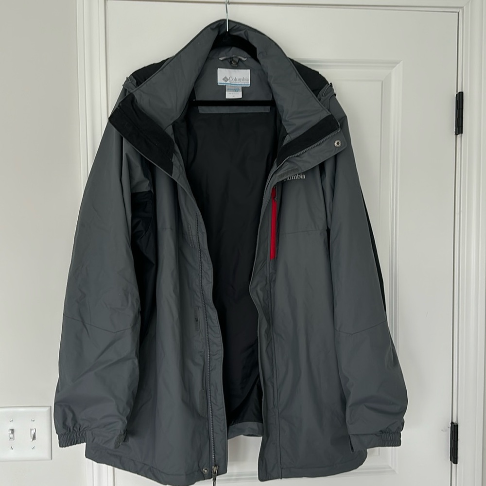 Columbia Interchange jacket with removable hood and zipper for lining (not incl)